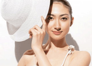 走出七大防晒误区轻松变身白美人