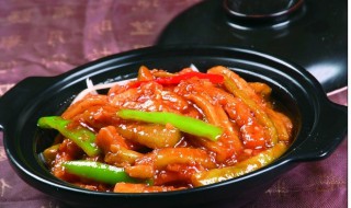 茄子豆腐砂锅煲 味道很不错，做法也简单