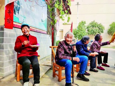 呵护夕阳下的幸福 呵护夕阳下的幸福