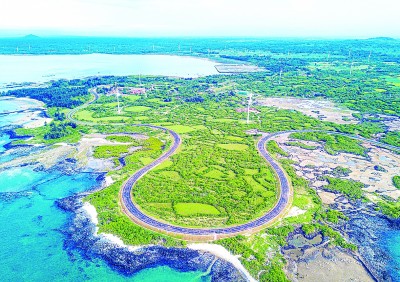走，沿着公路与山海相逢